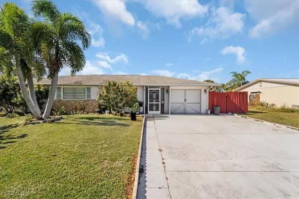 Fort Myers, FL 33905,2960 Renee CT