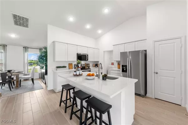 Cape Coral, FL 33993,1422 NW 19th TER