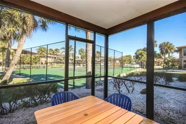 Sanibel, FL 33957,5117 Sea Bell RD #E103