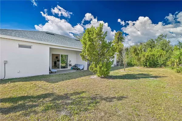 Cape Coral, FL 33990,603 & 605 SE 23rd PL