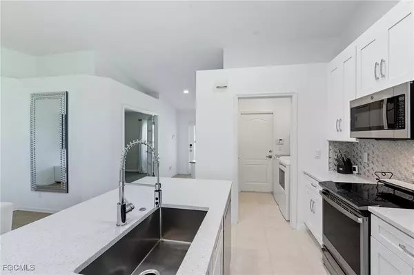 Cape Coral, FL 33993,1809 NW 10th TER