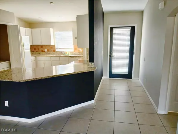 Cape Coral, FL 33914,3307 Surfside BLVD