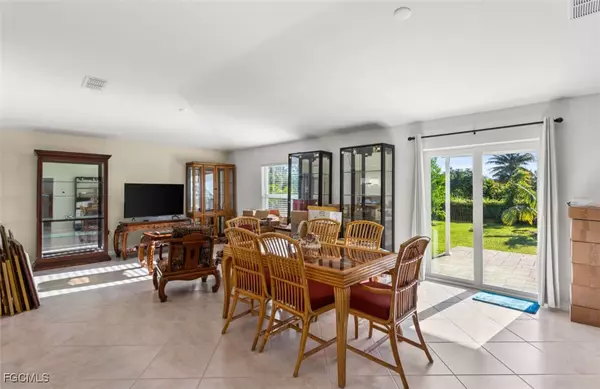 Lehigh Acres, FL 33974,358 Pembroke ST