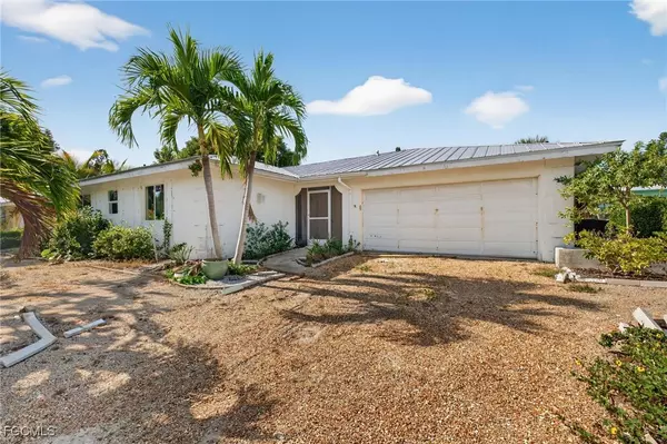 Sanibel, FL 33957,935 Pecten CT