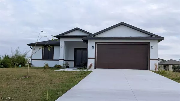 8033 Oakleaf CIR, Labelle, FL 33935