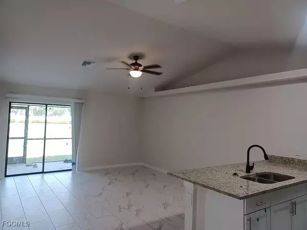 Cape Coral, FL 33990,1109 SE 5th CT