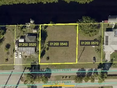 1839 Everest Pkwy, Cape Coral, FL 33904