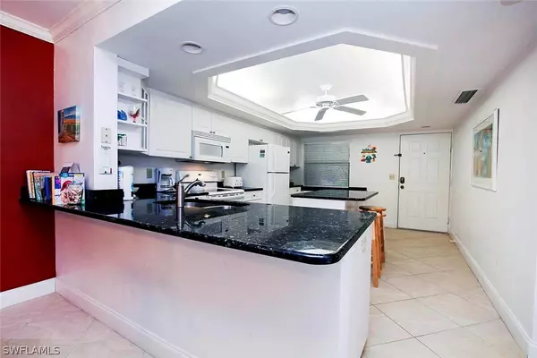 Sanibel, FL 33957,2445 W Gulf DR #A1