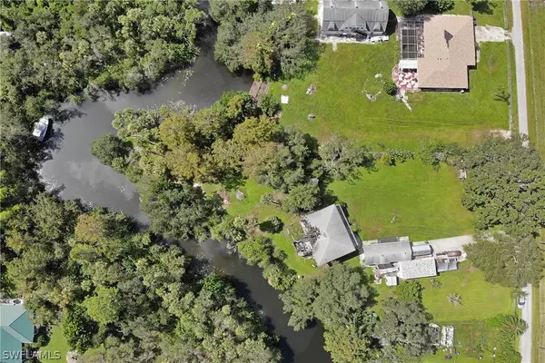 2631 Zeligro RD, Alva, FL 33920