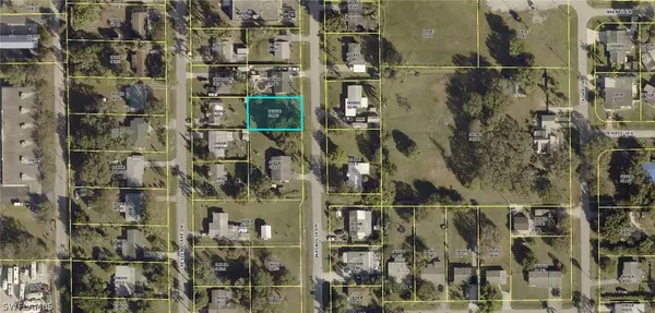 1747 Magnolia DR, North Fort Myers, FL 33917