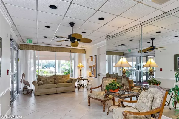 Naples, FL 34108,3 Bluebill AVE #812