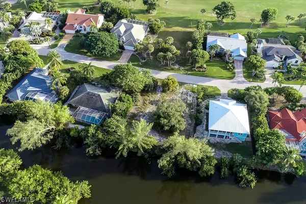 Sanibel, FL 33957,1313 Par View DR