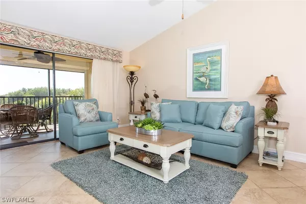 Sanibel, FL 33957,1919 Olde Middle Gulf DR #205