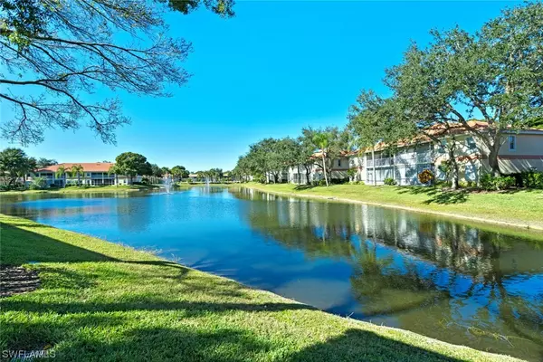 2585 Old Groves RD #L-202, Naples, FL 34109