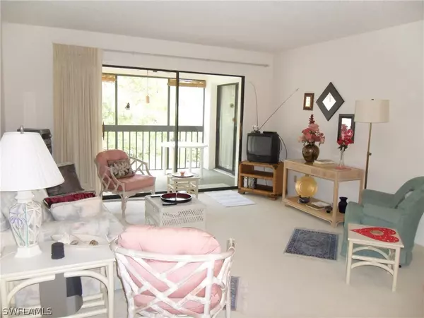 Fort Myers, FL 33919,6110 Whiskey Creek DR #213