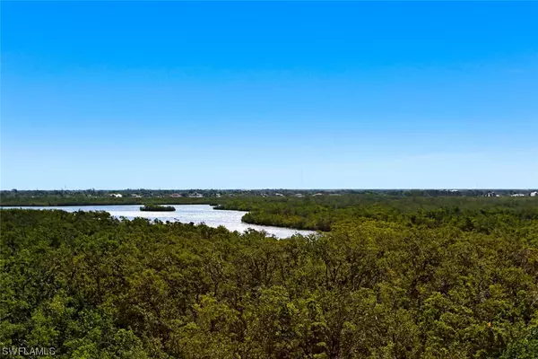 Bonita Springs, FL 34134-8562,255 BAREFOOT BEACH BLVD #402