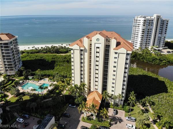 50 Seagate DR #202B, Naples, FL 34103