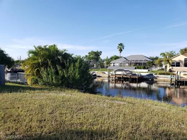 Cape Coral, FL 33990,1319 SE 13th ST