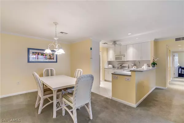 Sanibel, FL 33957,845 E Gulf DR #522