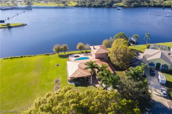 18051 Traverse DR,  Alva,  FL 33920