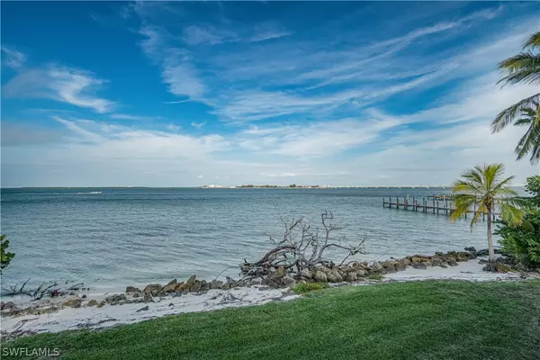 Sanibel, FL 33957,1175 Bird LN