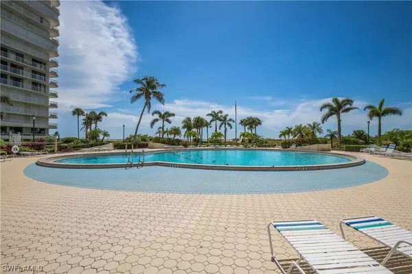 Marco Island, FL 34145,380 Seaview CT #310