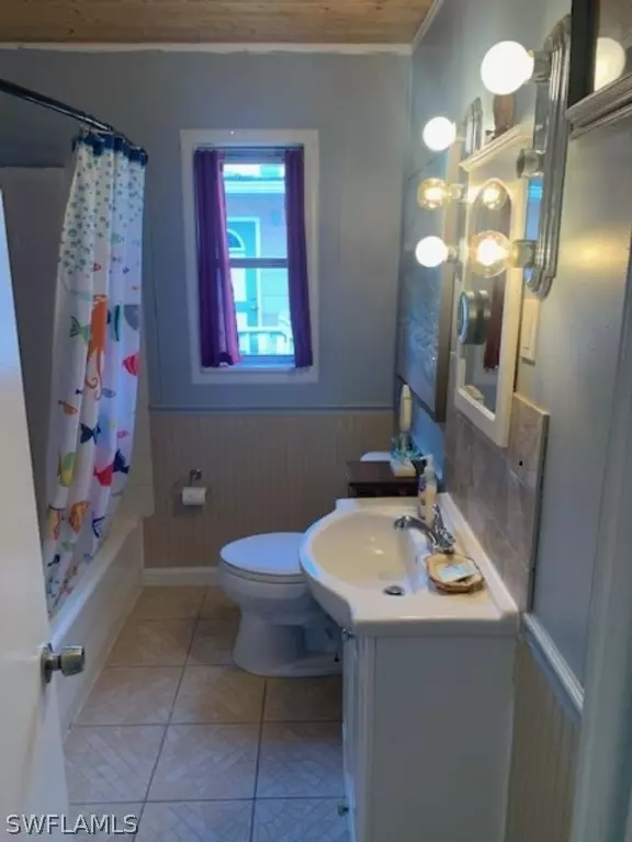 Fort Myers Beach, FL 33931,139 Chapel ST