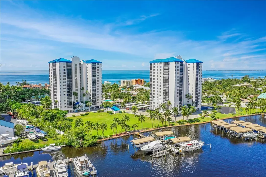 Fort Myers Beach, FL 33931,4753 Estero BLVD #202