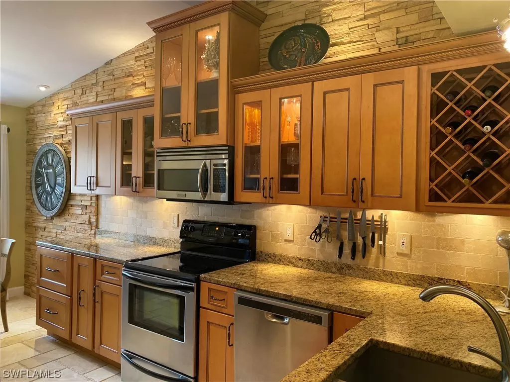 Naples, FL 34109,2506 Orchid Bay DR #Z-202