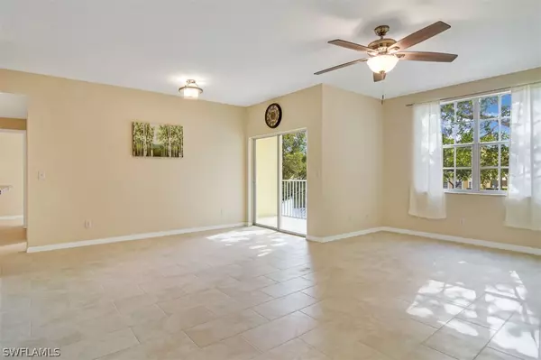 Naples, FL 34109,4690 Saint Croix LN #427
