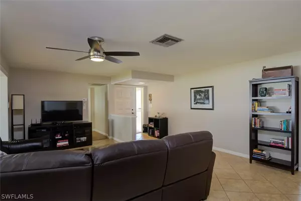 Fort Myers, FL 33919,5314 Chippendale CIR E