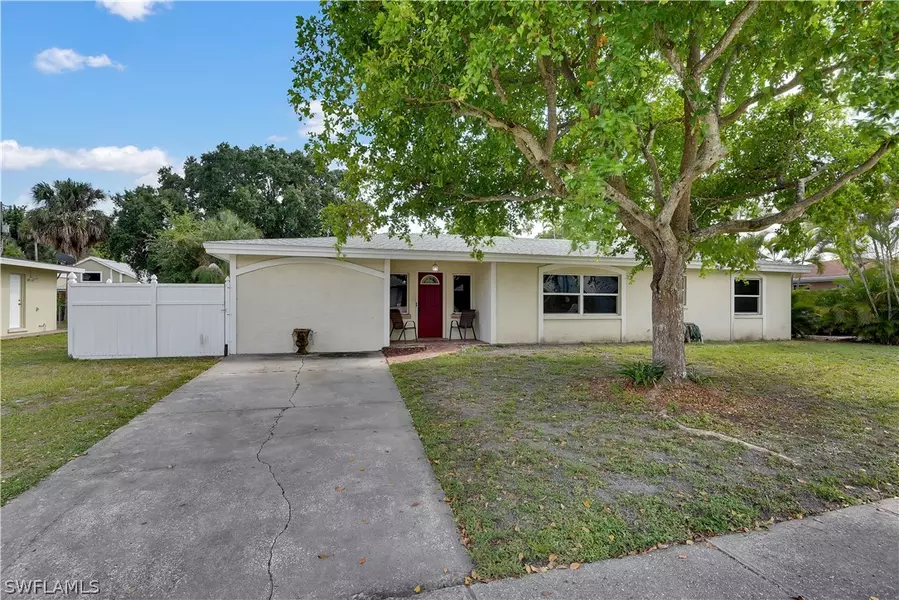8311 Riviera AVE, Fort Myers, FL 33919