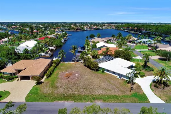 1942 SE 21st CT, Cape Coral, FL 33990