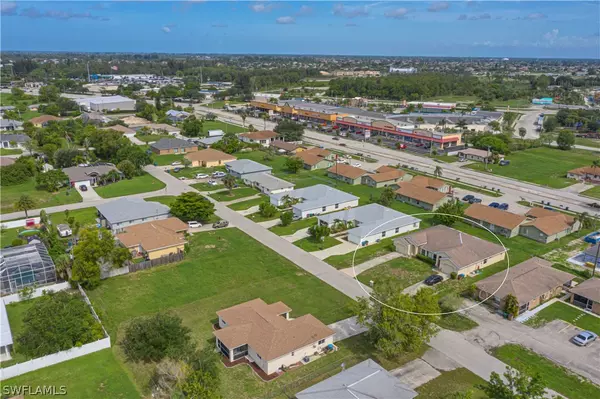Cape Coral, FL 33990,227 SE Van Loon TER