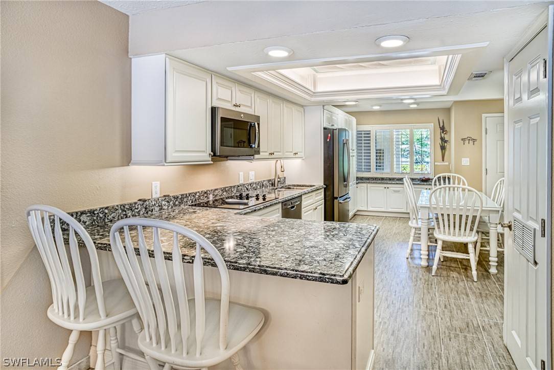 Sanibel, FL 33957,1440 Middle Gulf DR E #1D