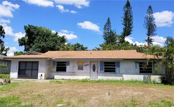 18621 Bradenton RD, Fort Myers, FL 33967