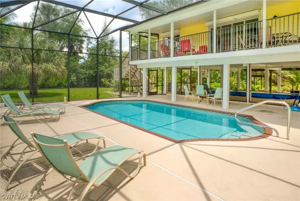 Sanibel, FL 33957,6033 Dinkins Lake RD