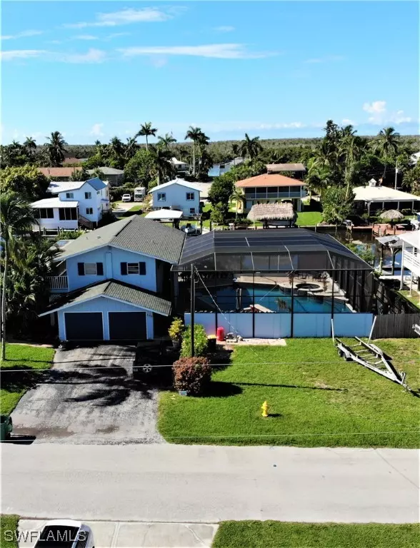 568 Coconut AVE, Goodland, FL 34140