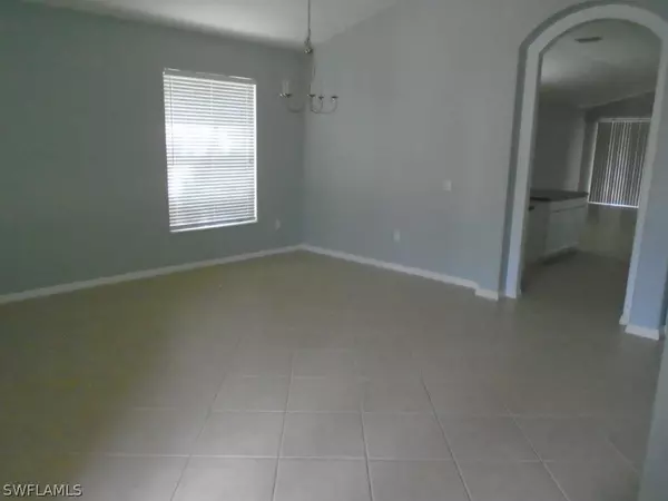 Alva, FL 33920,15631 Angelica DR