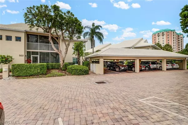 Naples, FL 34108,5801 Glencove DR #507