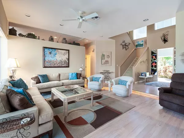 Sanibel, FL 33957,790 Beach RD