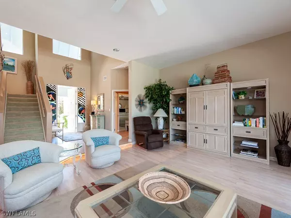 Sanibel, FL 33957,790 Beach RD