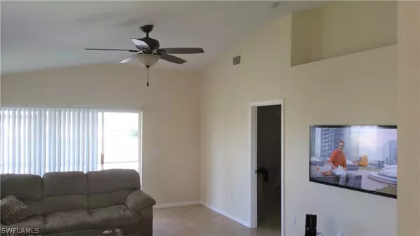 Cape Coral, FL 33990,801-803 SE 10th ST