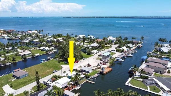 St James City, FL 33956,2181 OLEANDER ST