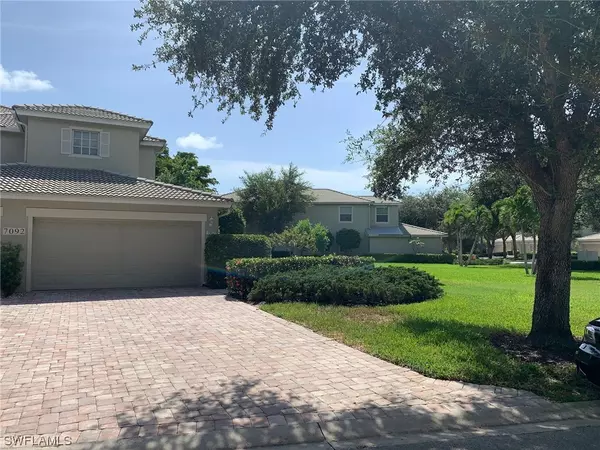 Naples, FL 34109,7092 Timberland CIR #1-102