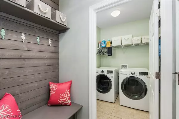 Alva, FL 33920,3106 Apple Blossom DR