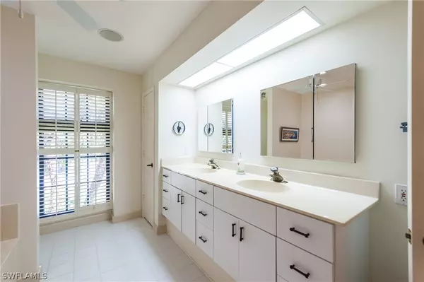 Sanibel, FL 33957,1259 Par View DR