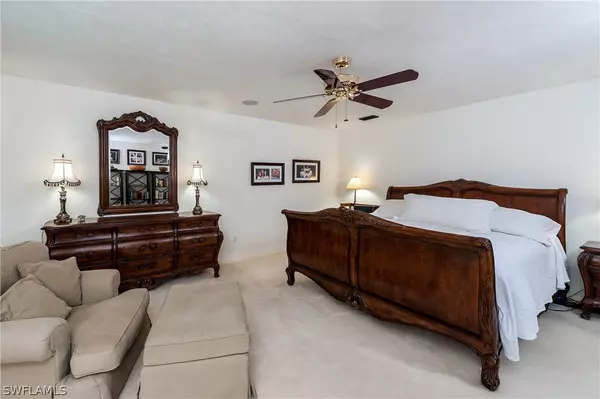 Sanibel, FL 33957,1259 Par View DR