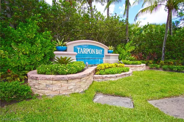 Naples, FL 34119,2024 Tarpon Bay DR N #102