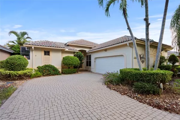 25032 Pinewater Cove LN, Bonita Springs, FL 34134